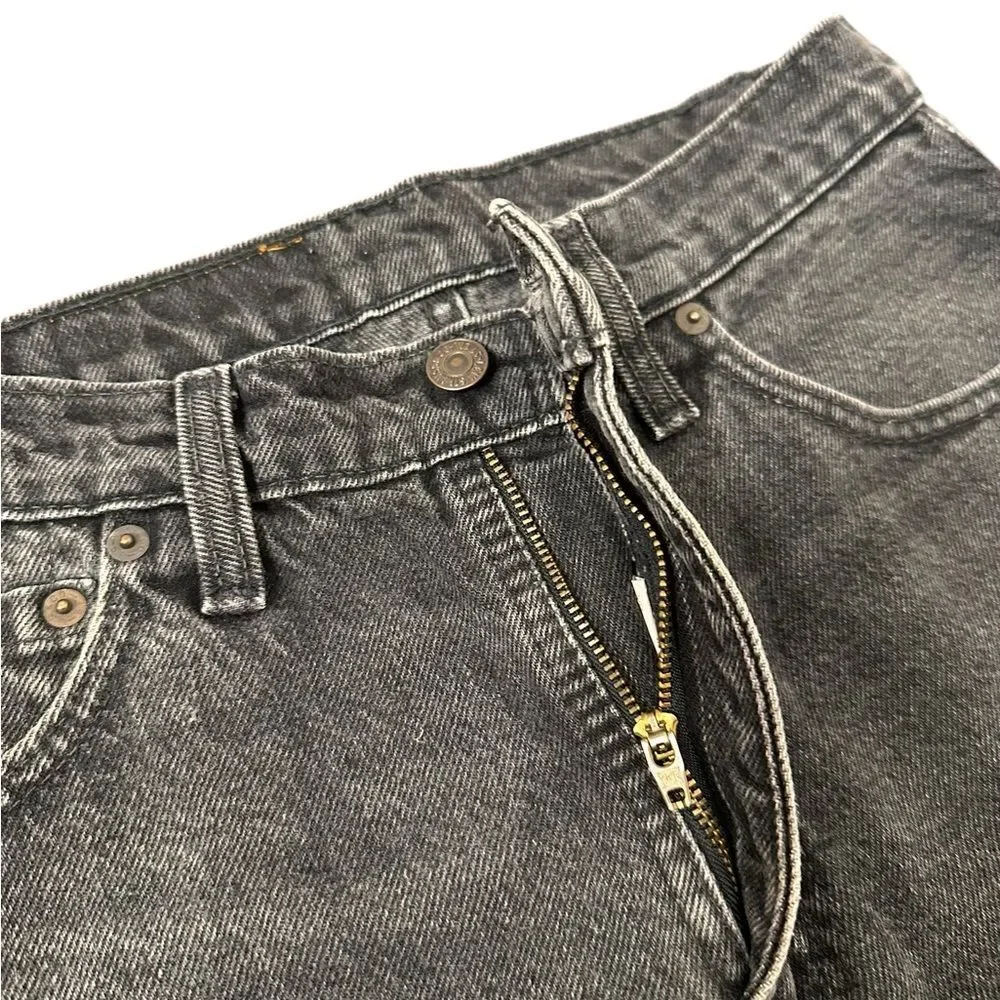 Vintage Levi’s 550 Made in Canada Men's Black Washed Straight-Leg Jeans W29 L30